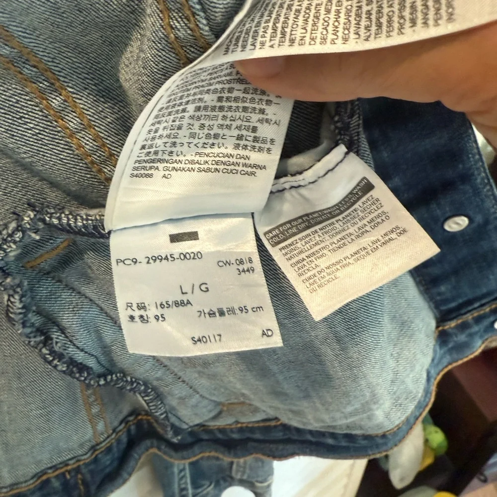 Levi’s Trucker Light Blue Denim Jacket - Picture 2 of 4